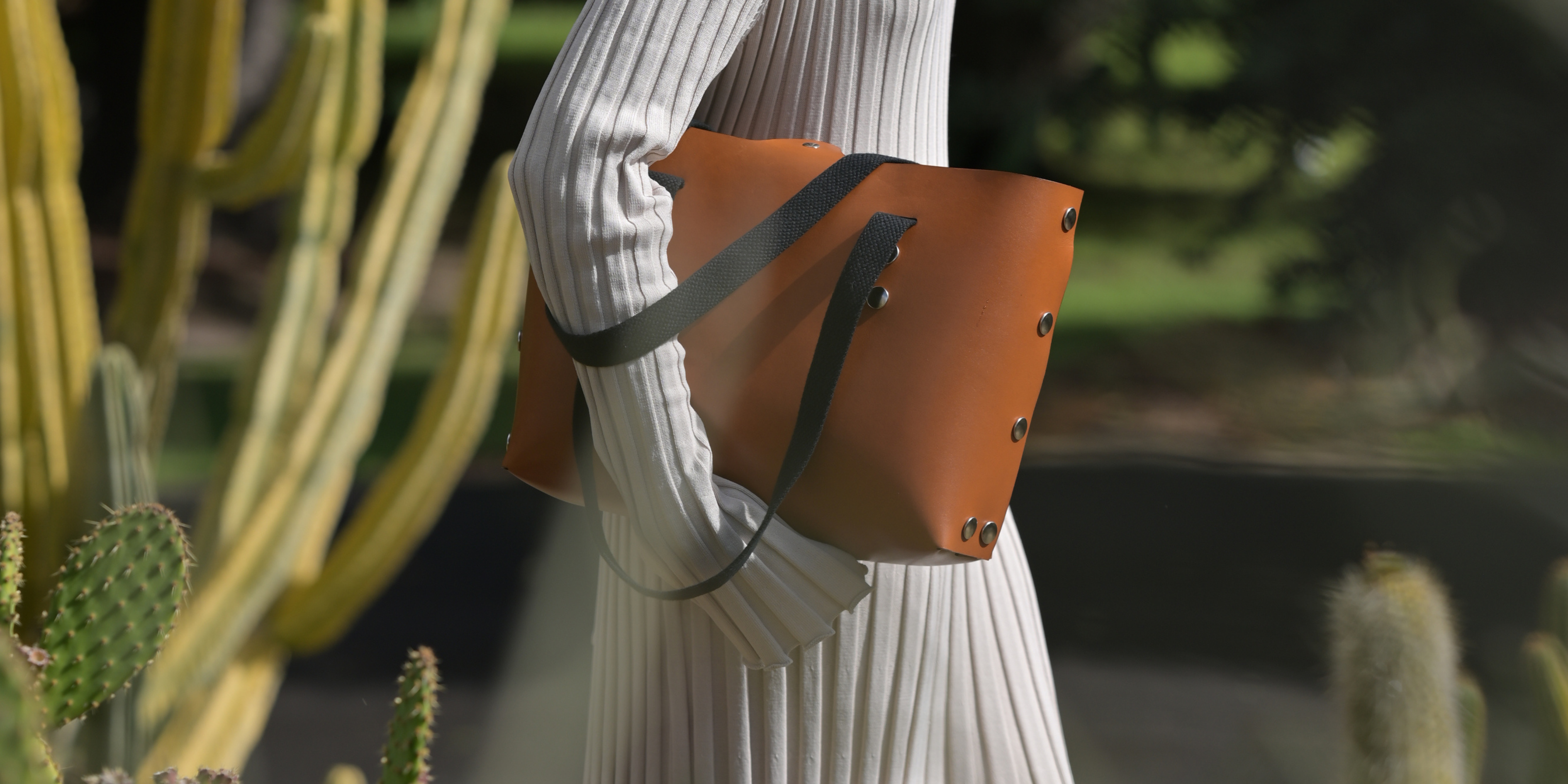The Psychology of Handbags: What Your Bag Says About You Katya Komarova